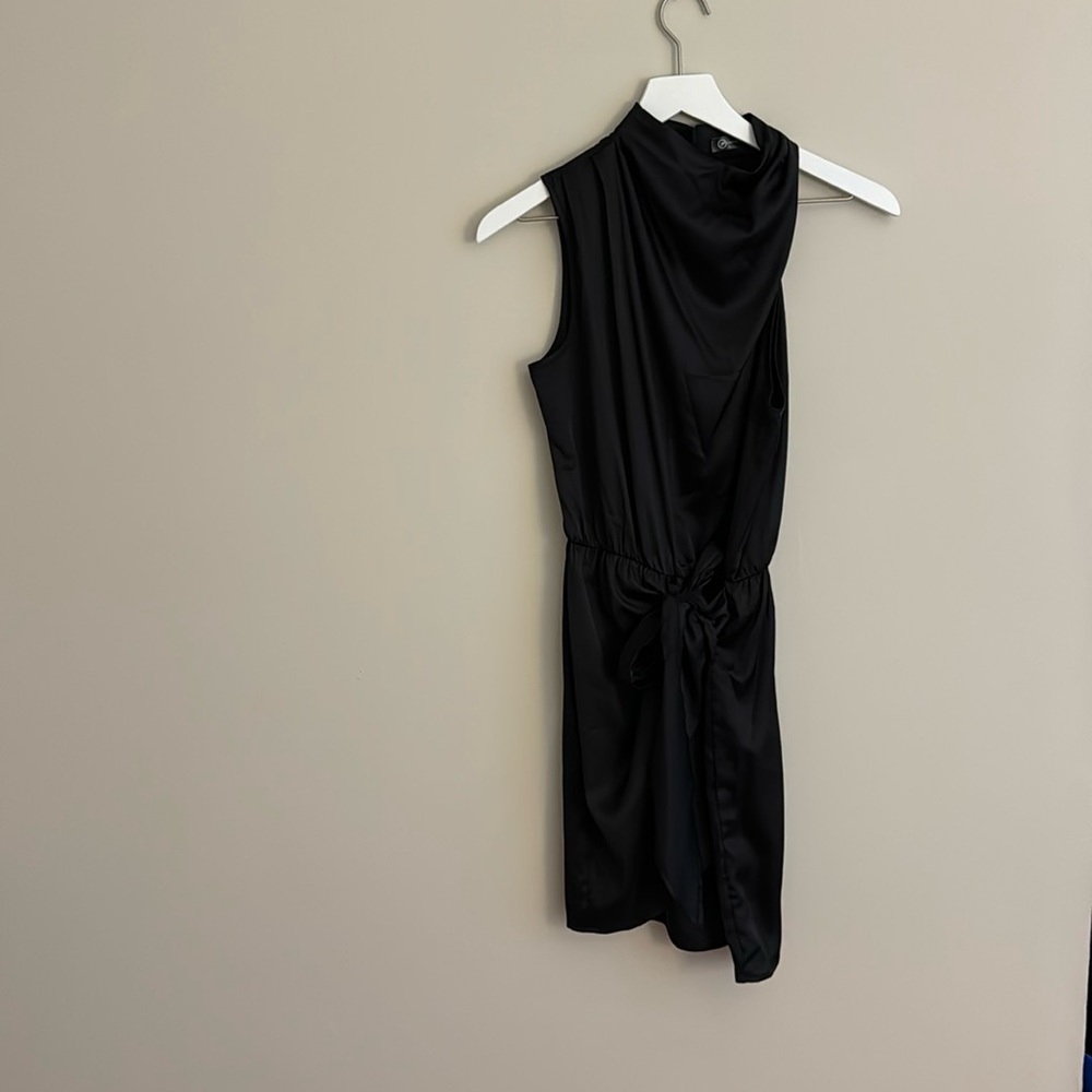 Little black dress. Size medium (runs small). Only worn once!
